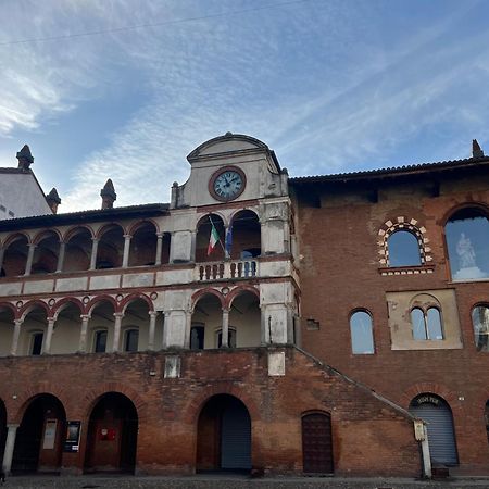 Dimora Palazzo Delle Gabette - Centro Storico Apartment Pavia Bagian luar foto